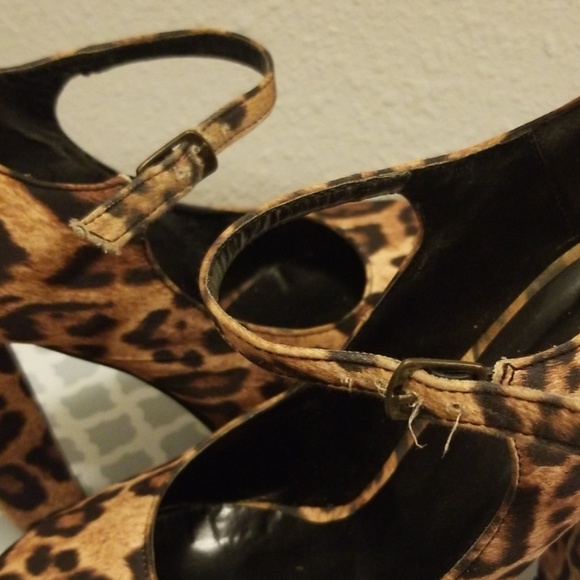 F21 Cheetah Print Pumps - Picture 3 of 5